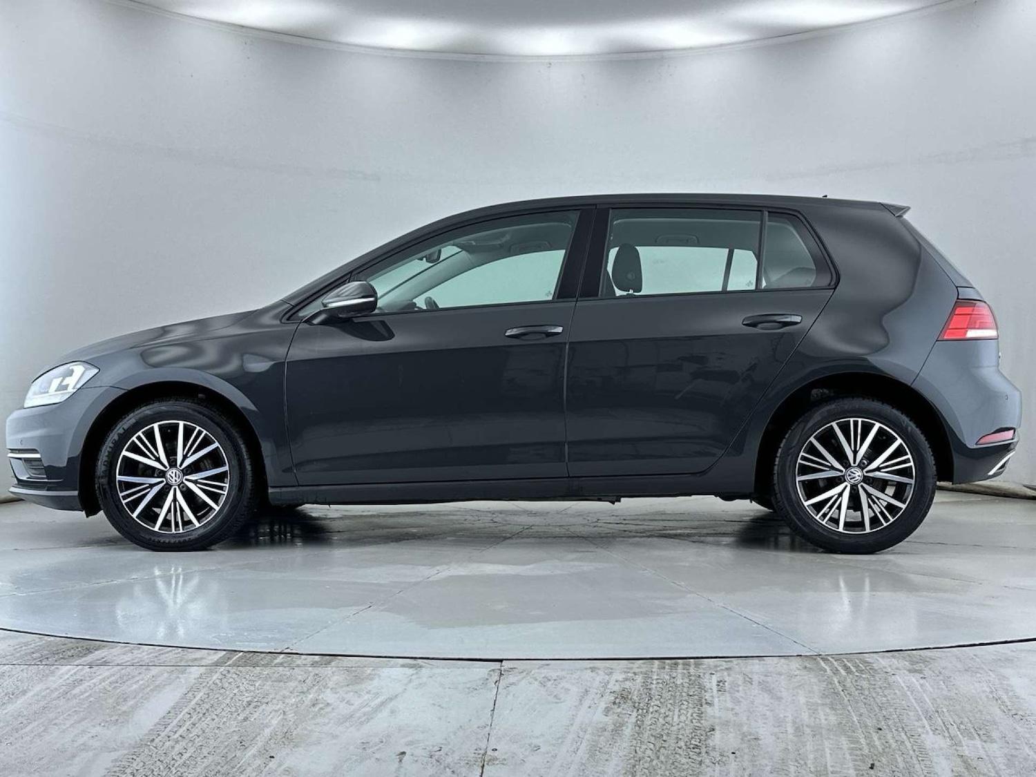 Used Volkswagen Golf 2017 for sale - 77542717: Photo 16