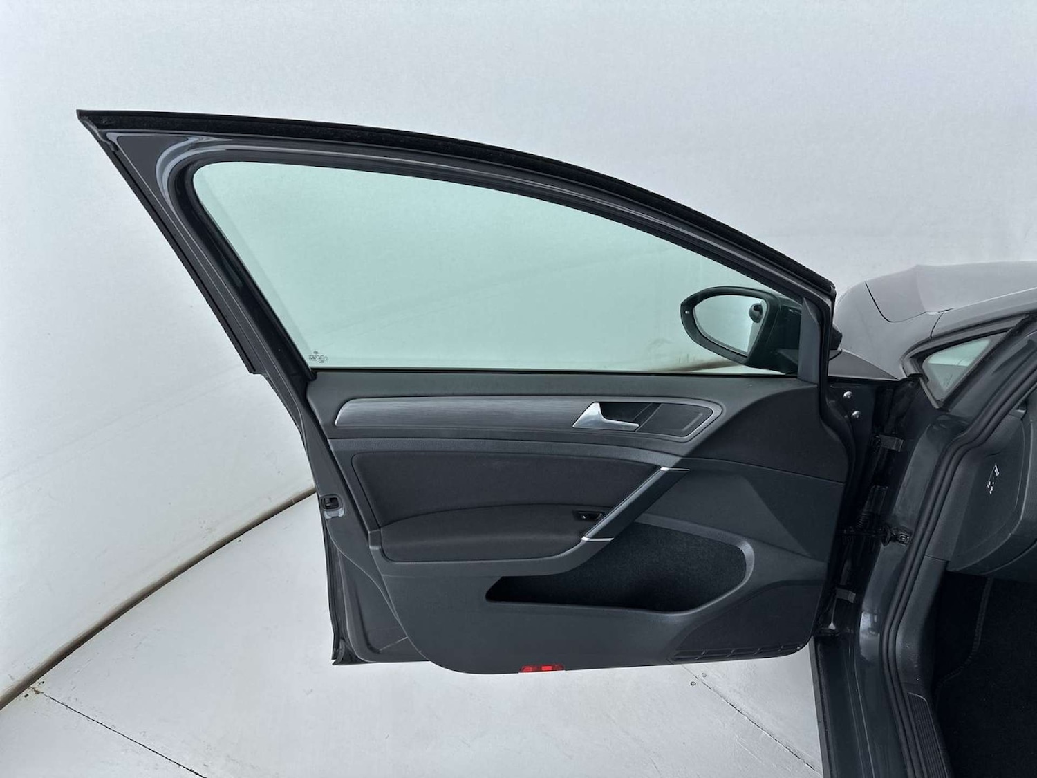 Used Volkswagen Golf 2017 for sale - 77542717: Photo 27