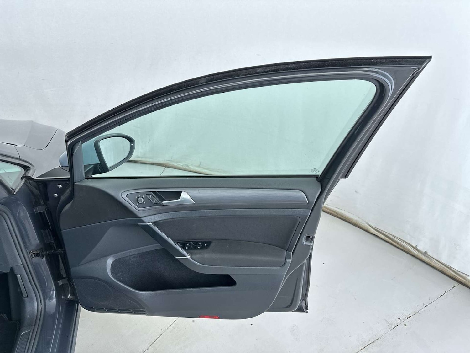 Used Volkswagen Golf 2017 for sale - 77542717: Photo 29