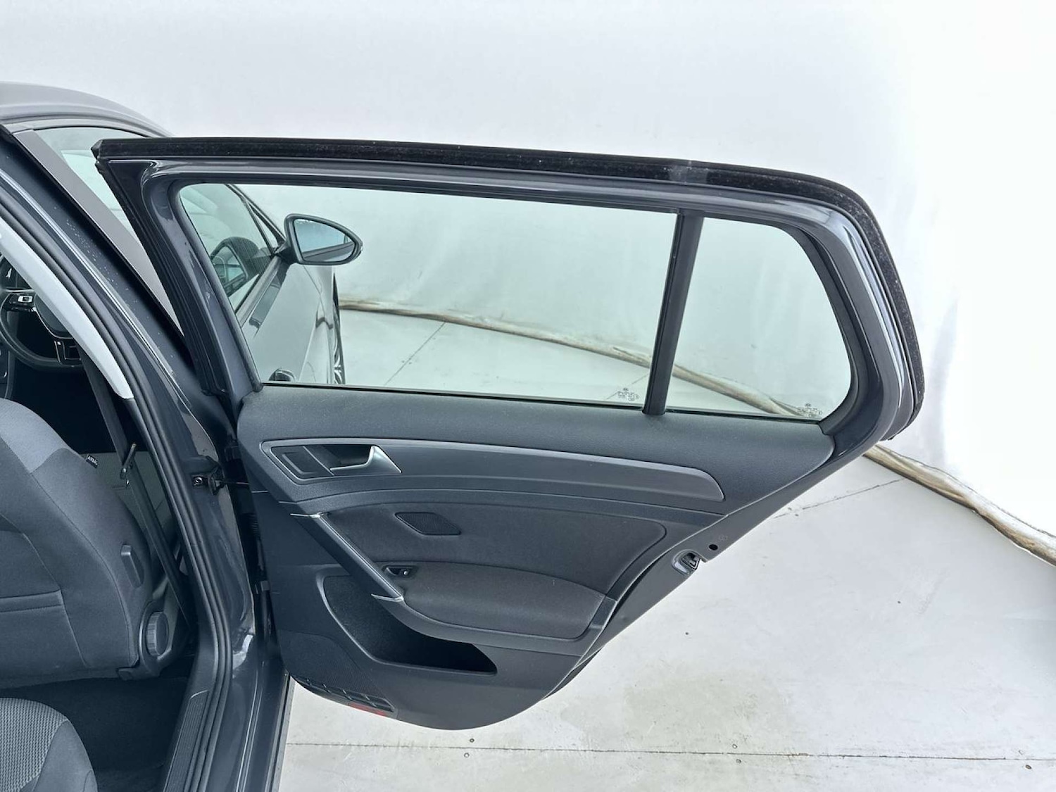 Used Volkswagen Golf 2017 for sale - 77542717: Photo 30