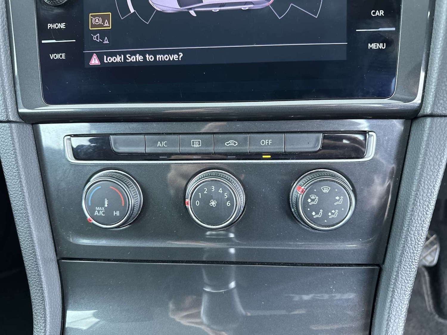 Used Volkswagen Golf 2017 for sale - 77542717: Photo 45