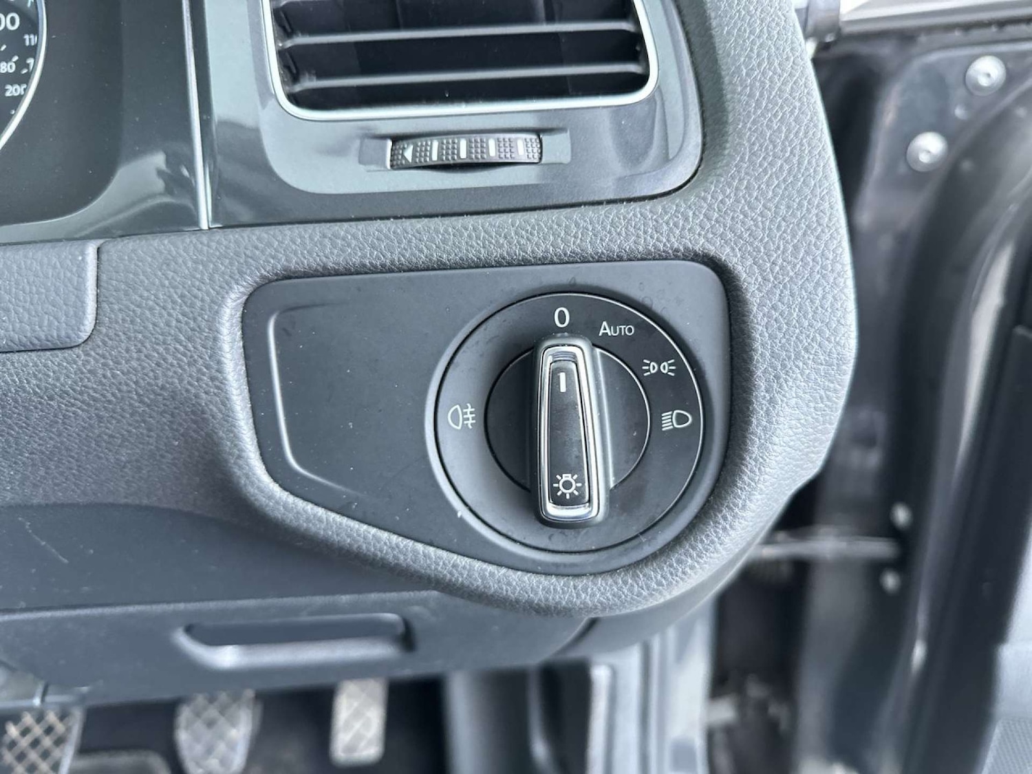 Used Volkswagen Golf 2017 for sale - 77542717: Photo 50