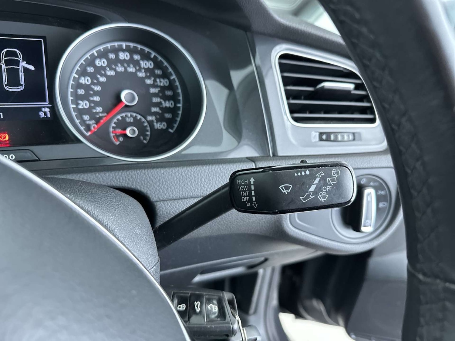 Used Volkswagen Golf 2017 for sale - 77542717: Photo 55