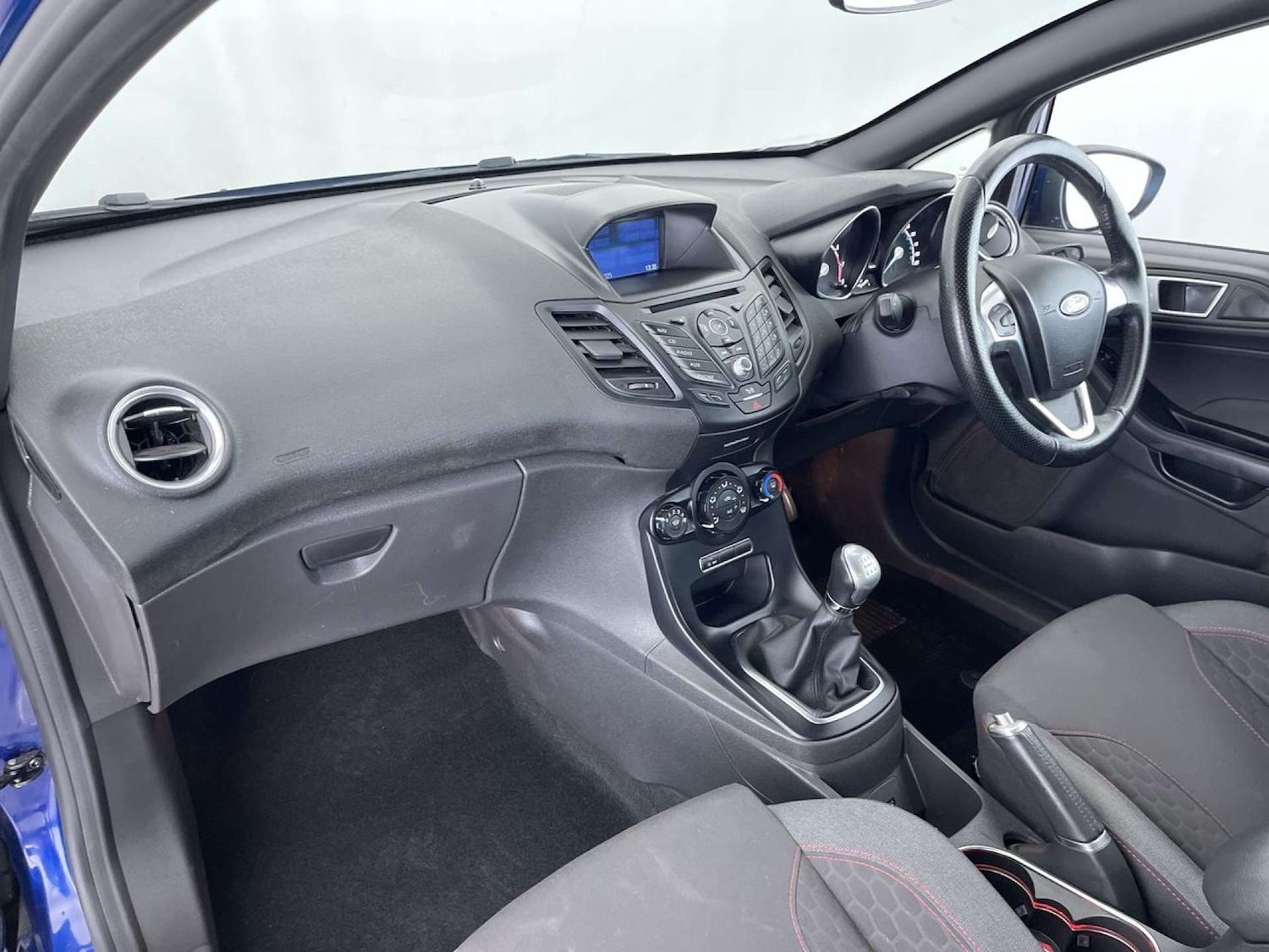 Used Ford Fiesta 2017 for sale - 76509320: Photo 30