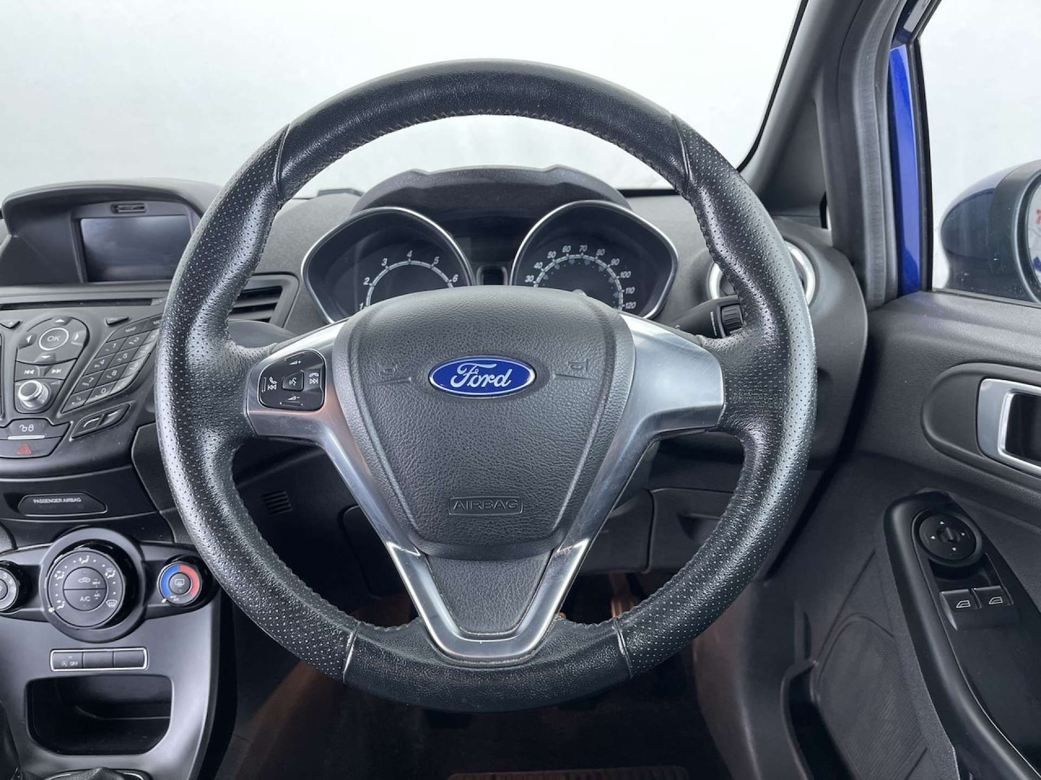 Used Ford Fiesta 2017 for sale - 76509320: Photo 34