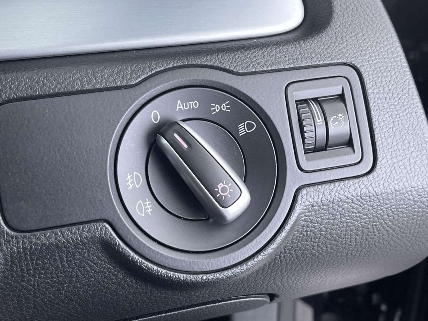 Used Volkswagen CC 2015 for sale - 77562678: Photo 49