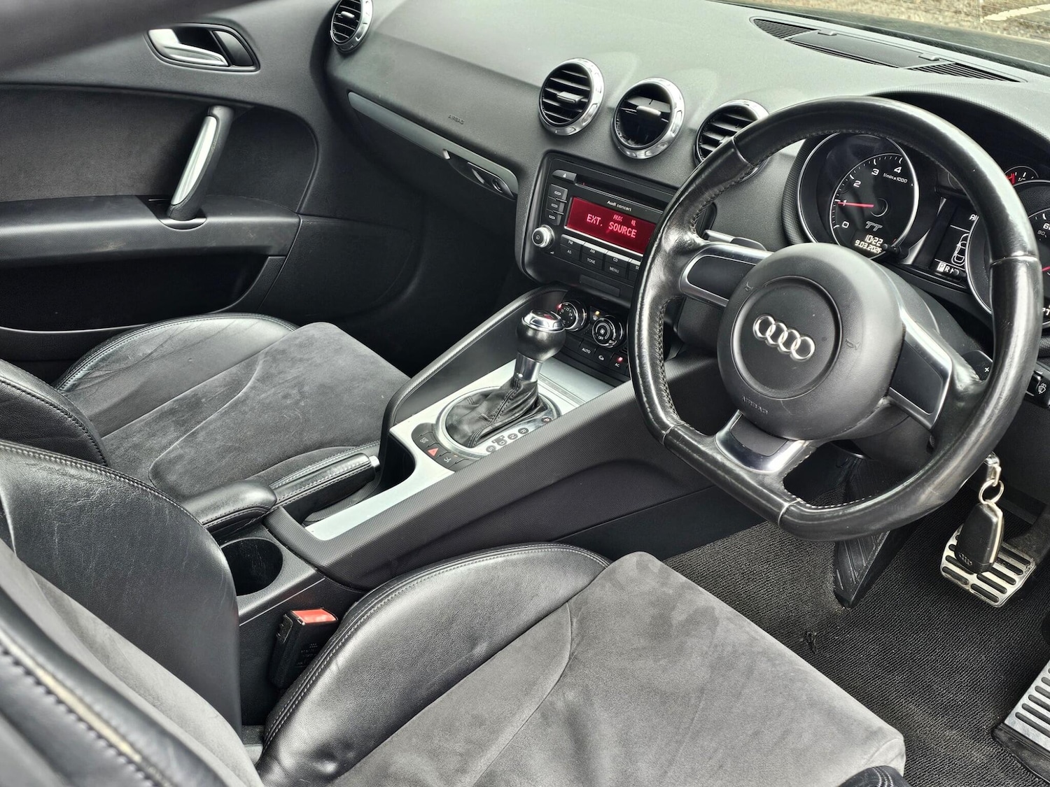 Used Audi TT 2008 for sale - 78086558: Photo 2