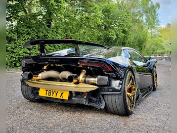 Used Lamborghini Huracan 2018 for sale - 78335422: Photo