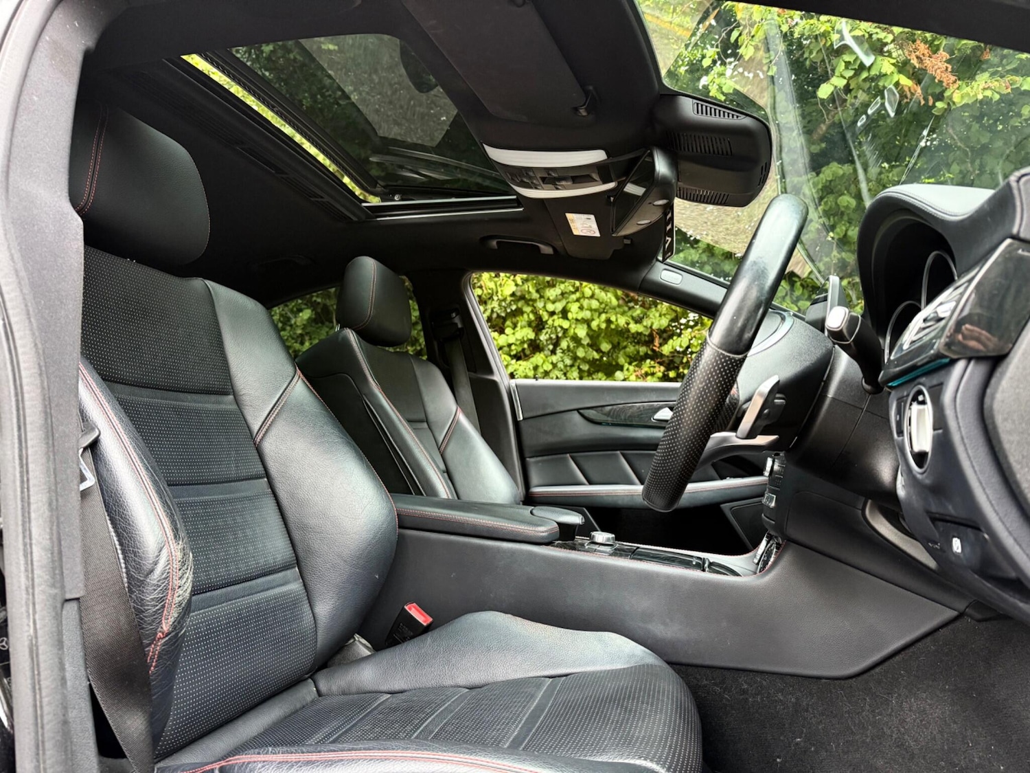 Used Mercedes-Benz CLS for sale - 77496042: Photo 2