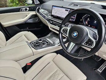 Used BMW X7 2024 for sale - 77497402: Photo