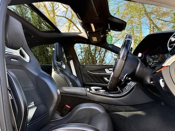 Used Mercedes-Benz E Class 2019 for sale - 77892977: Photo