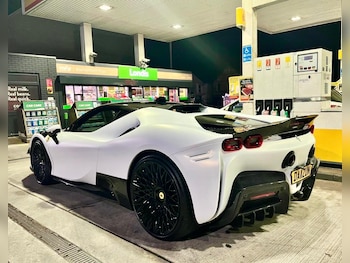 Used Ferrari SF90 Stradale 2021 for sale - 78204577: Photo