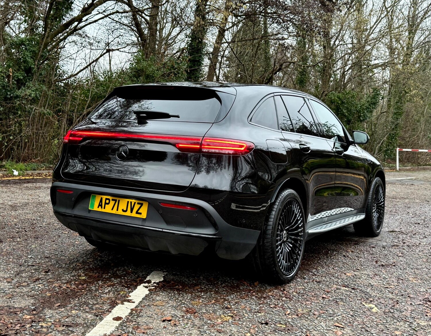 Used Mercedes-Benz EQC for sale - 77497576: Photo 11