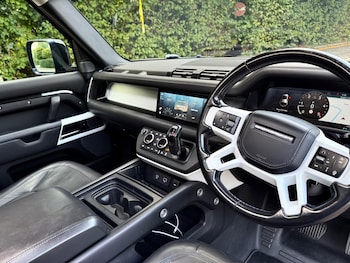 Used Land Rover Defender 110 2020 for sale - 78649056: Photo