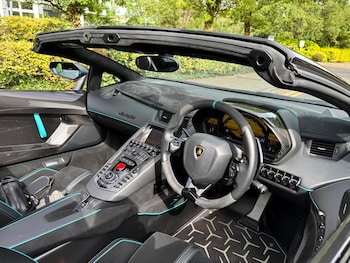 Used Lamborghini Aventador 2016 for sale - 79609726: Photo