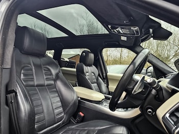 Used Land Rover Range Rover Sport 2017 for sale - 77682847: Photo