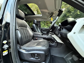 Used Land Rover Defender 110 2020 for sale - 79025799: Photo