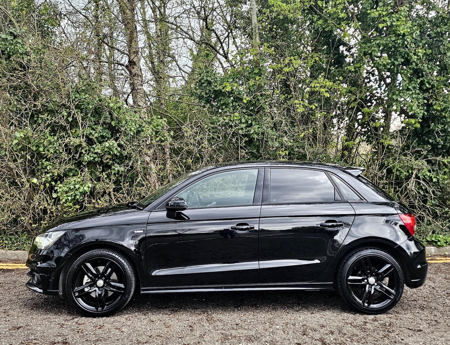 Used Audi A1 2013 for sale - 78086596: Photo 11
