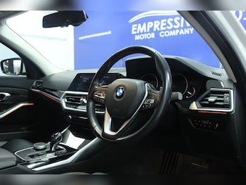 Used BMW 3 Series 2019 for sale - 76256273: Photo