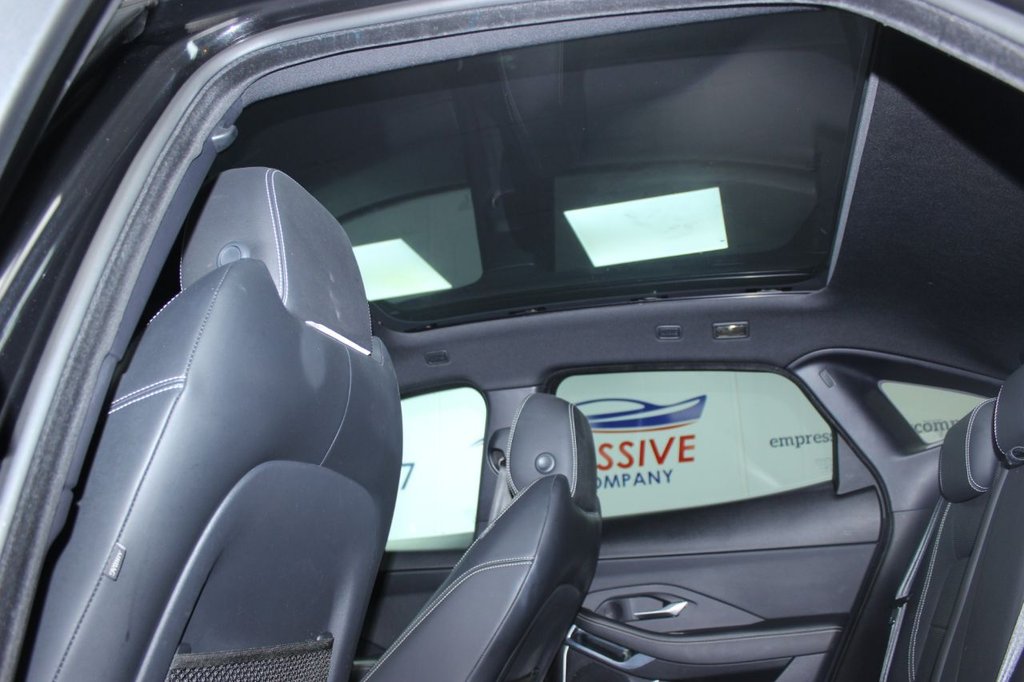 Used Jaguar E-Pace 2018 for sale - 77734066: Photo 9