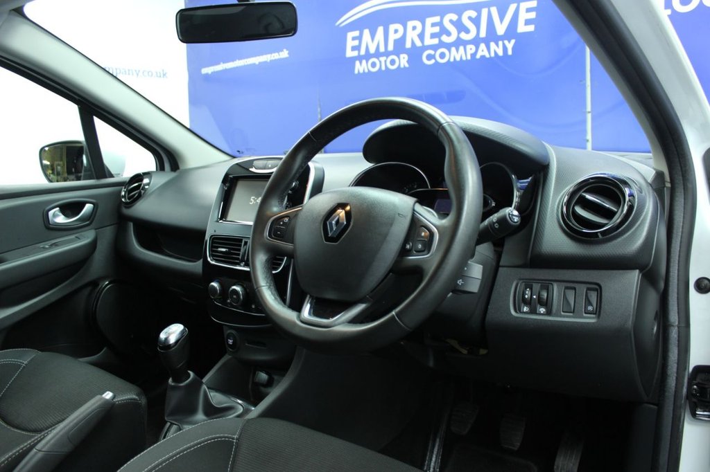 Used Renault Clio 2018 for sale - 76647735: Photo 6