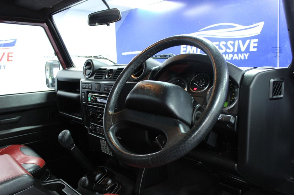 Used Land Rover Defender 2015 for sale - 76642381: Photo 4