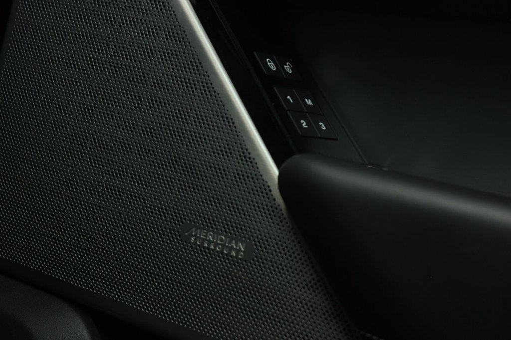 Used Land Rover Range Rover Velar 2018 for sale - 77088882: Photo 7