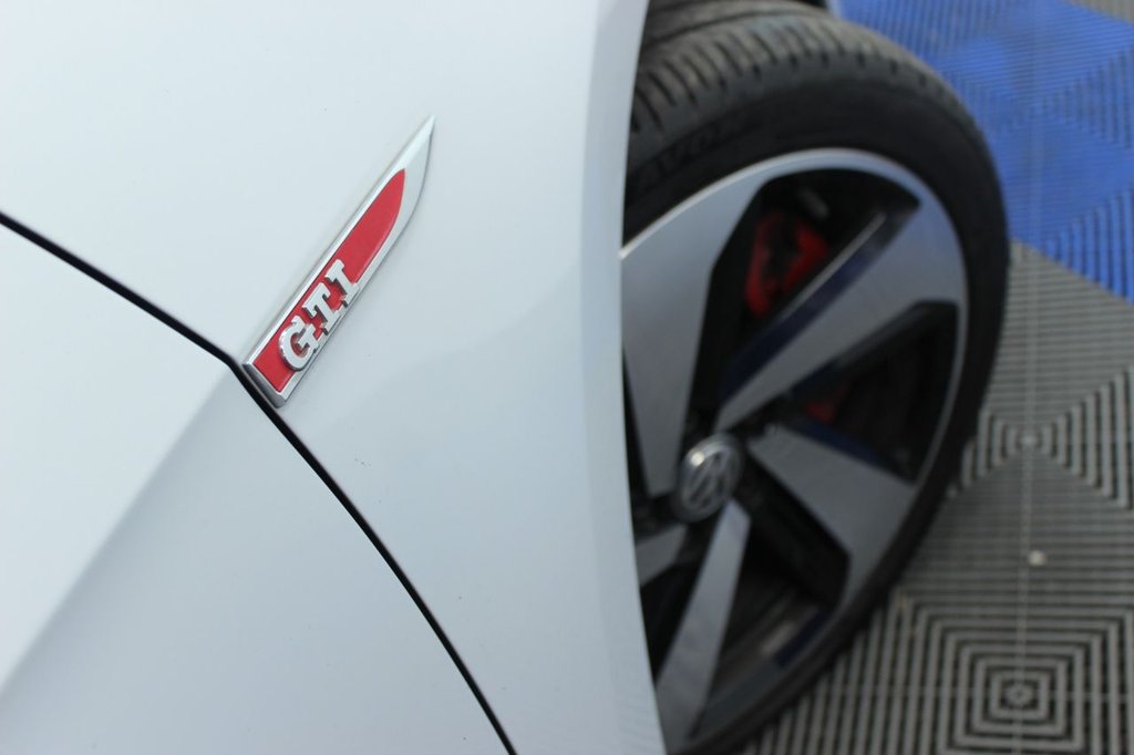 Used Volkswagen Golf 2019 for sale - 77256122: Photo 3