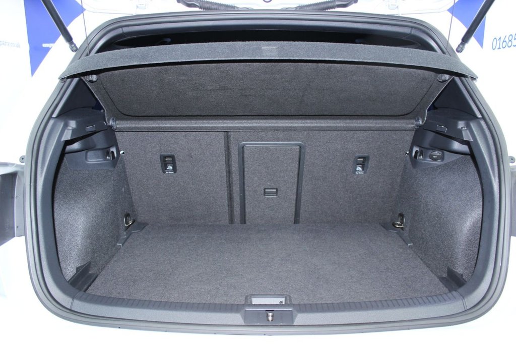 Used Volkswagen Golf 2019 for sale - 77576167: Photo 10