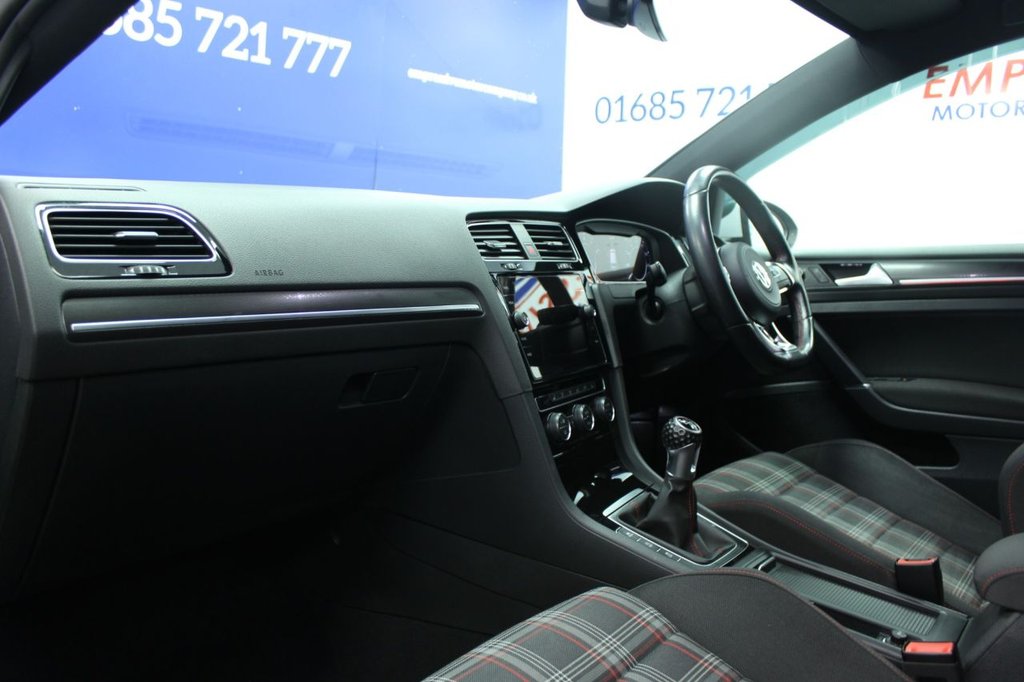 Used Volkswagen Golf 2019 for sale - 77576167: Photo 8