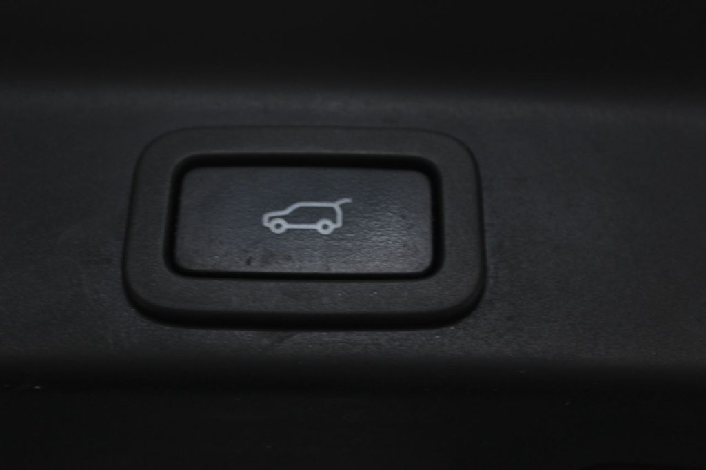 Used Jaguar F-Pace 2020 for sale - 77785919: Photo 13