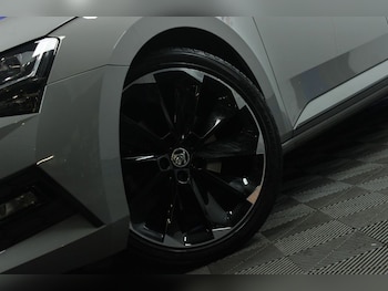 Used Skoda Superb 2022 for sale - 76595983: Photo