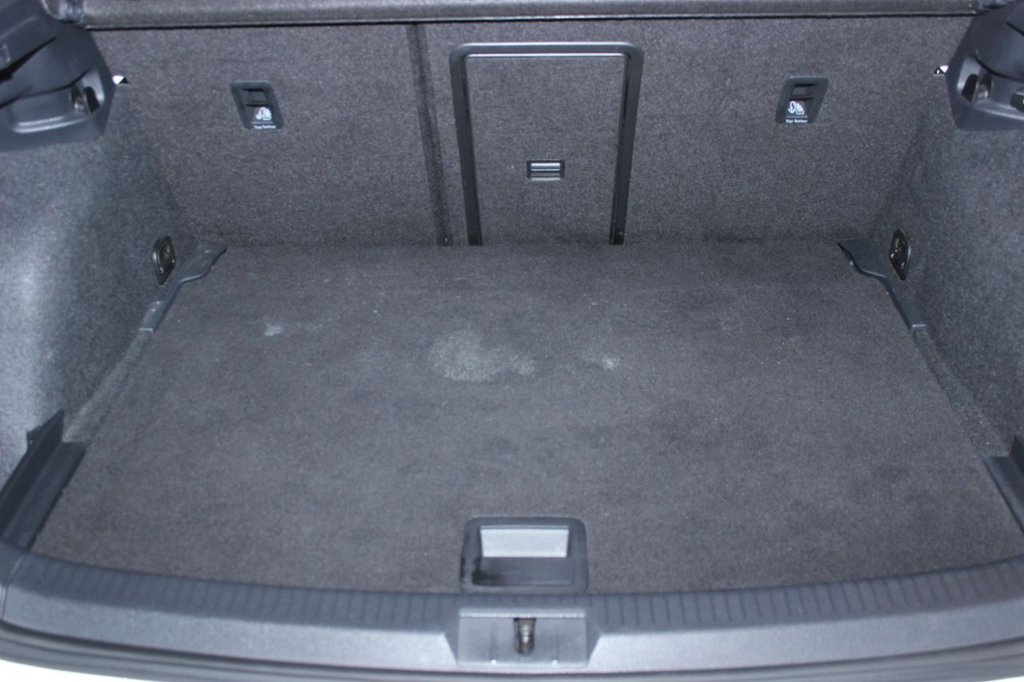 Used Volkswagen Golf 2019 for sale - 77193479: Photo 4