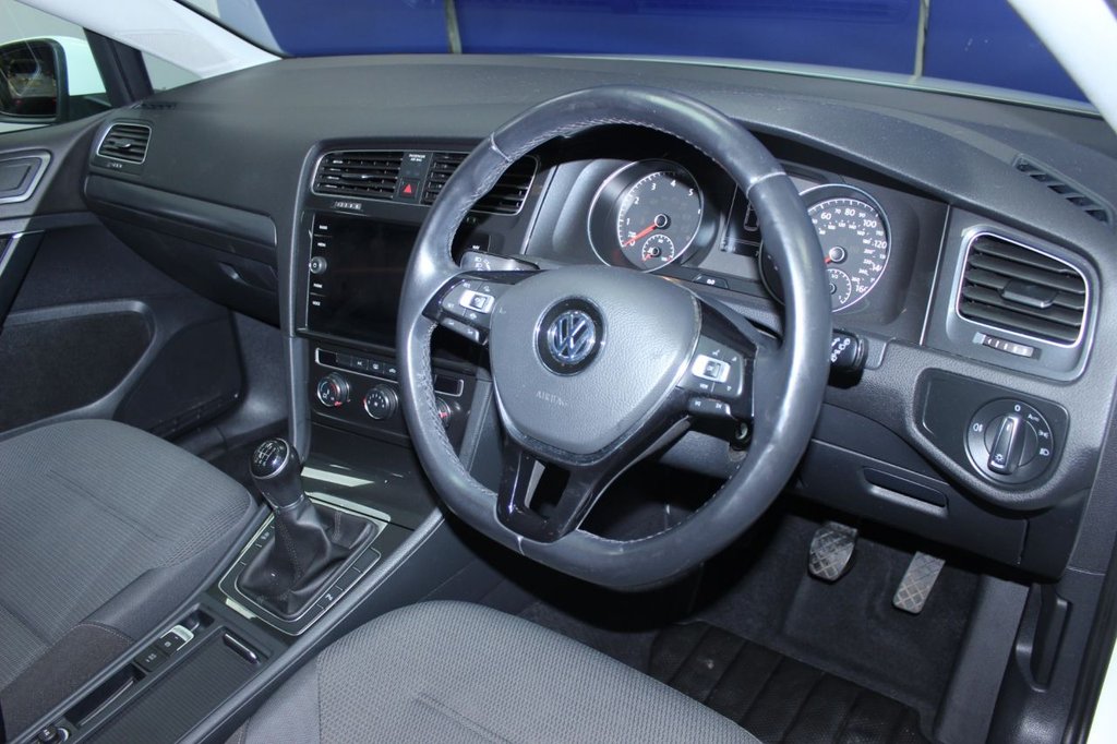 Used Volkswagen Golf 2019 for sale - 77193479: Photo 5