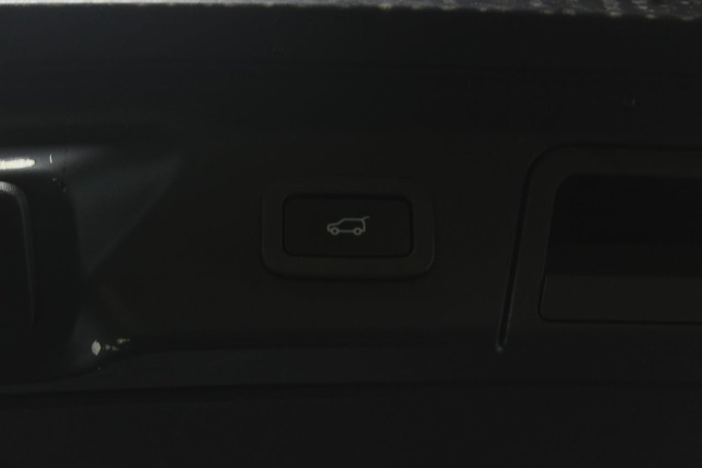 Used Land Rover Range Rover Velar 2021 for sale - 77372859: Photo 11