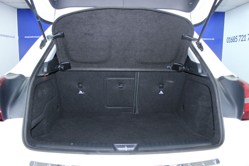 Used Mercedes-Benz GLA 2018 for sale - 76563361: Photo 8