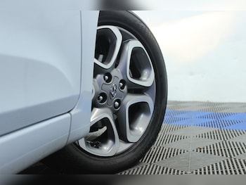 Used Hyundai i20 2019 for sale - 77218603: Photo