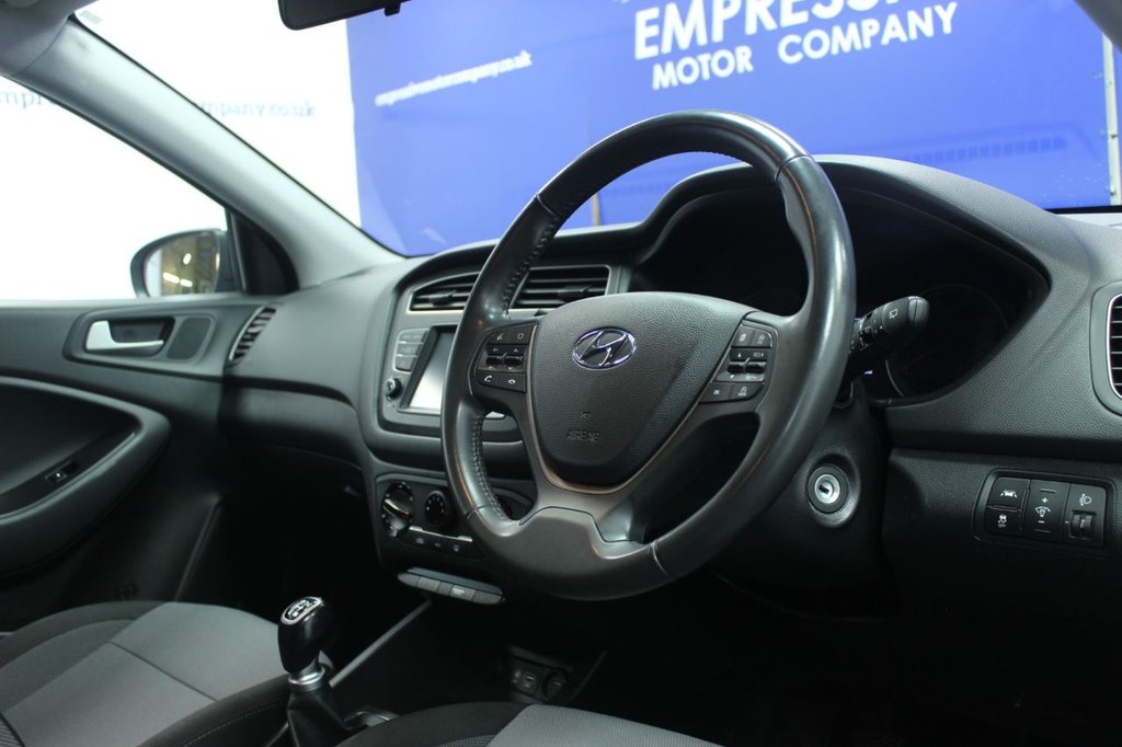 Used Hyundai i20 2019 for sale - 77218603: Photo 6