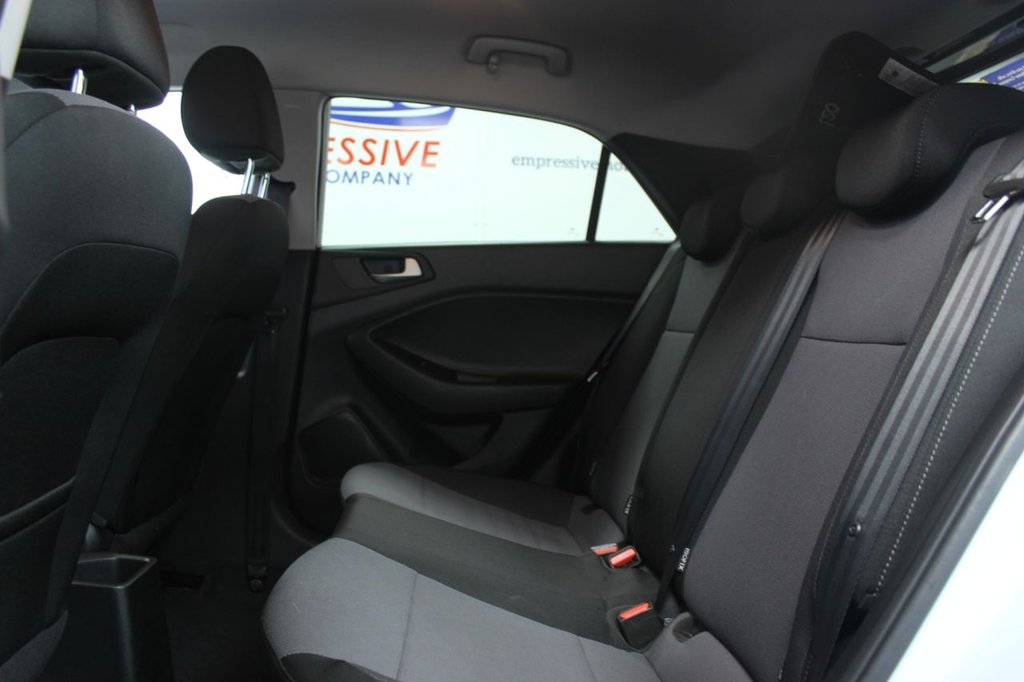 Used Hyundai i20 2019 for sale - 77218603: Photo 8