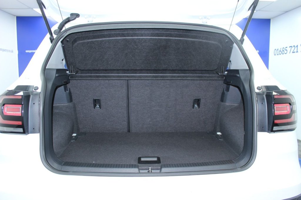 Used Volkswagen T-Cross 2019 for sale - 76670640: Photo 8