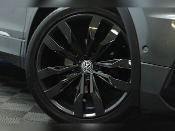 Used Volkswagen Tiguan 2019 for sale - 77293308: Photo