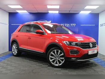 Used Volkswagen T-Roc 2019 for sale - 77010155: Photo