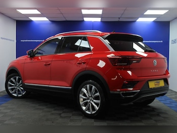 Used Volkswagen T-Roc 2019 for sale - 77010155: Photo