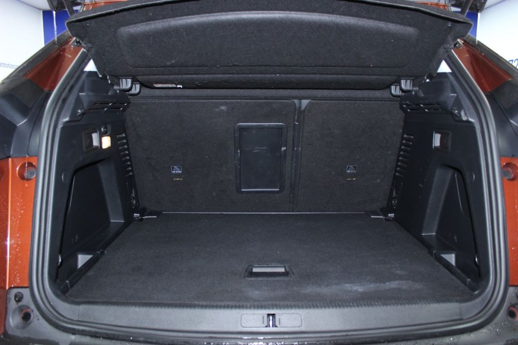 Used Peugeot 3008 2018 for sale - 76586622: Photo 8