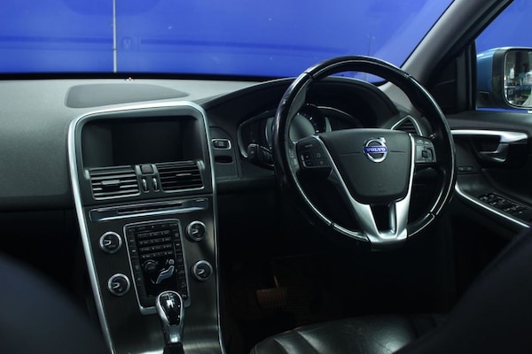 Used Volvo XC60 2015 for sale - 76003386: Photo 6