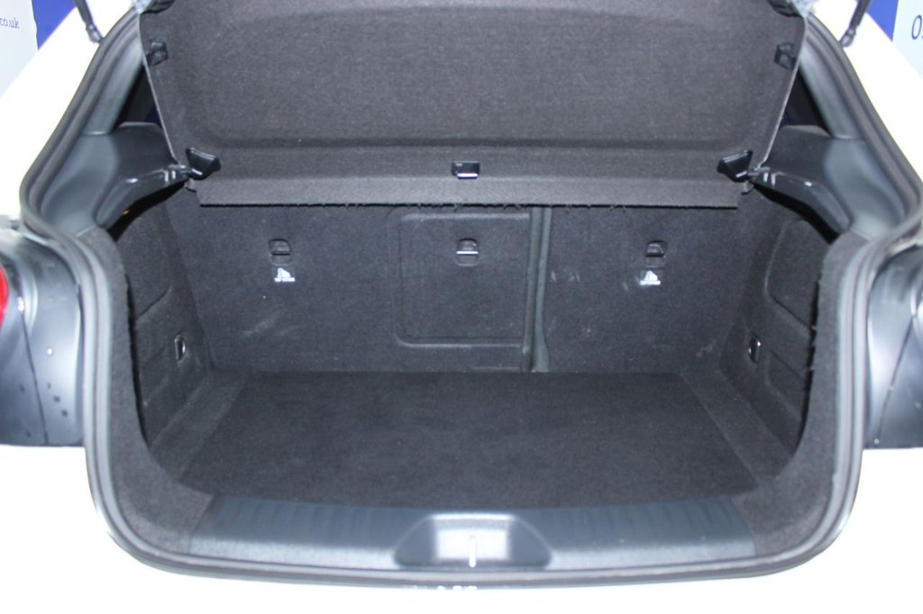 Used Mercedes-Benz A-Class 2017 for sale - 76888544: Photo 8