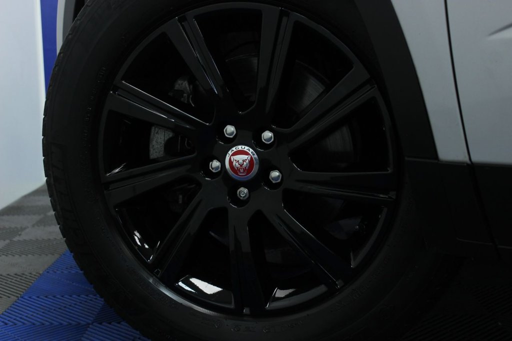 Used Jaguar E-Pace 2019 for sale - 77755235: Photo 3