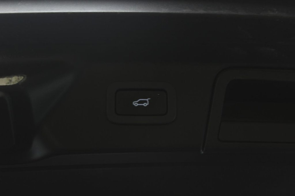 Used Land Rover Range Rover Velar 2018 for sale - 77360020: Photo 11