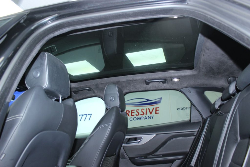 Used Jaguar F-Pace 2019 for sale - 76962006: Photo 9