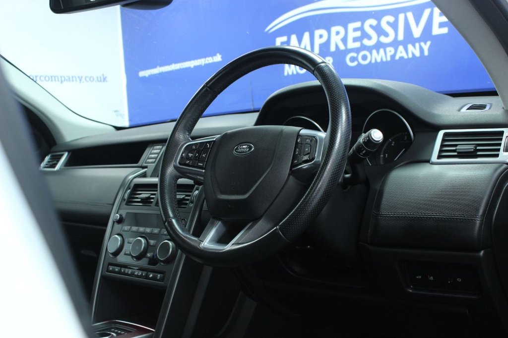 Used Land Rover Discovery Sport 2017 for sale - 77263162: Photo 6